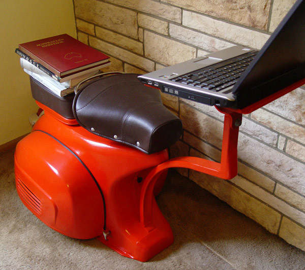A 1968 Vespa – A Functional Work Station 2