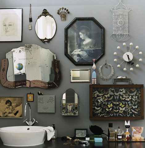 many small mirrors in the bathroom decoraing ideas