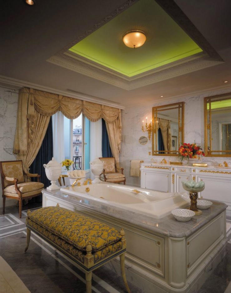 spectacular luxury Four Seasons bathrooms 17