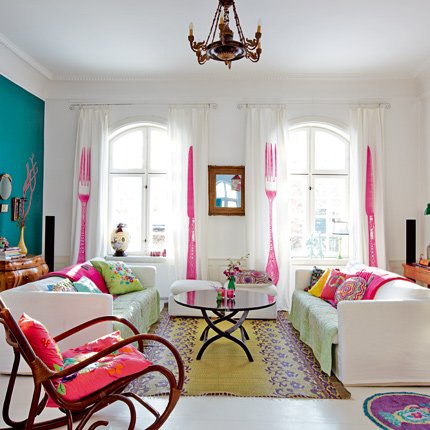 colourful_living_rooms_40.jpg