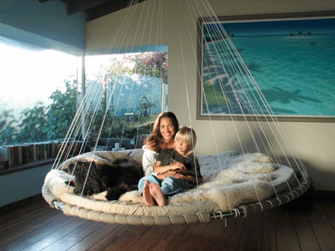 awesome floating bed