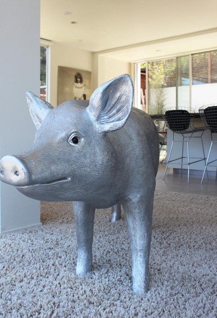 decorative pig