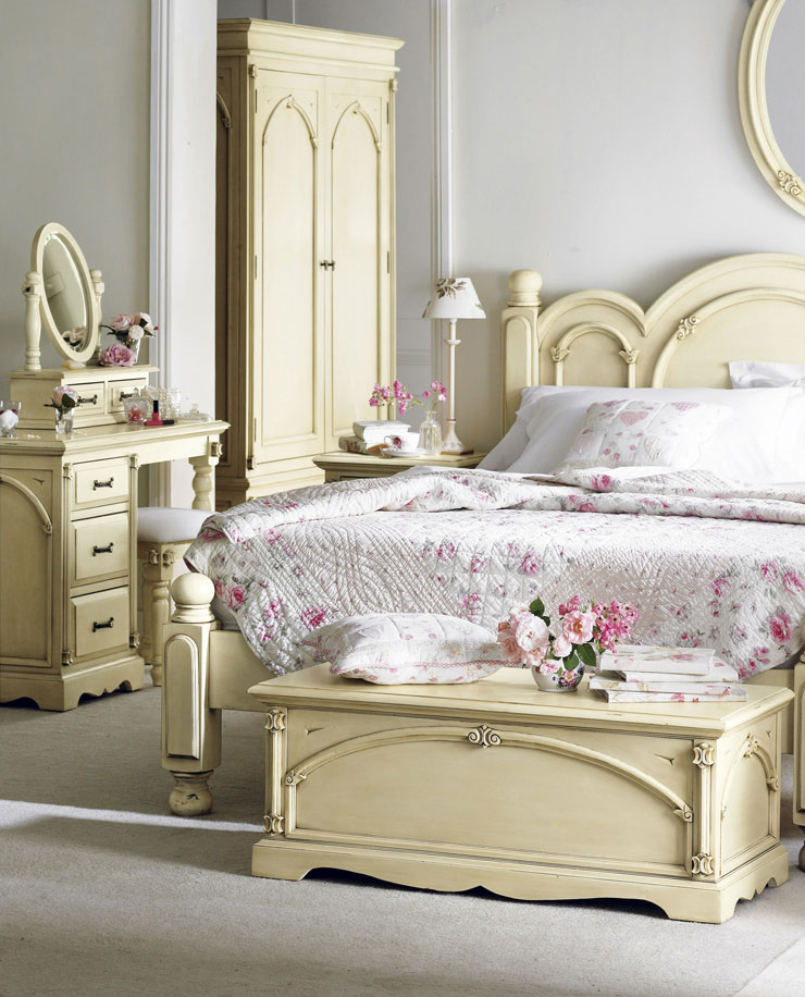 victorian-bedroom-furniture-ideas