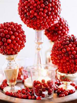 red and silver Christmas centerpieces 28