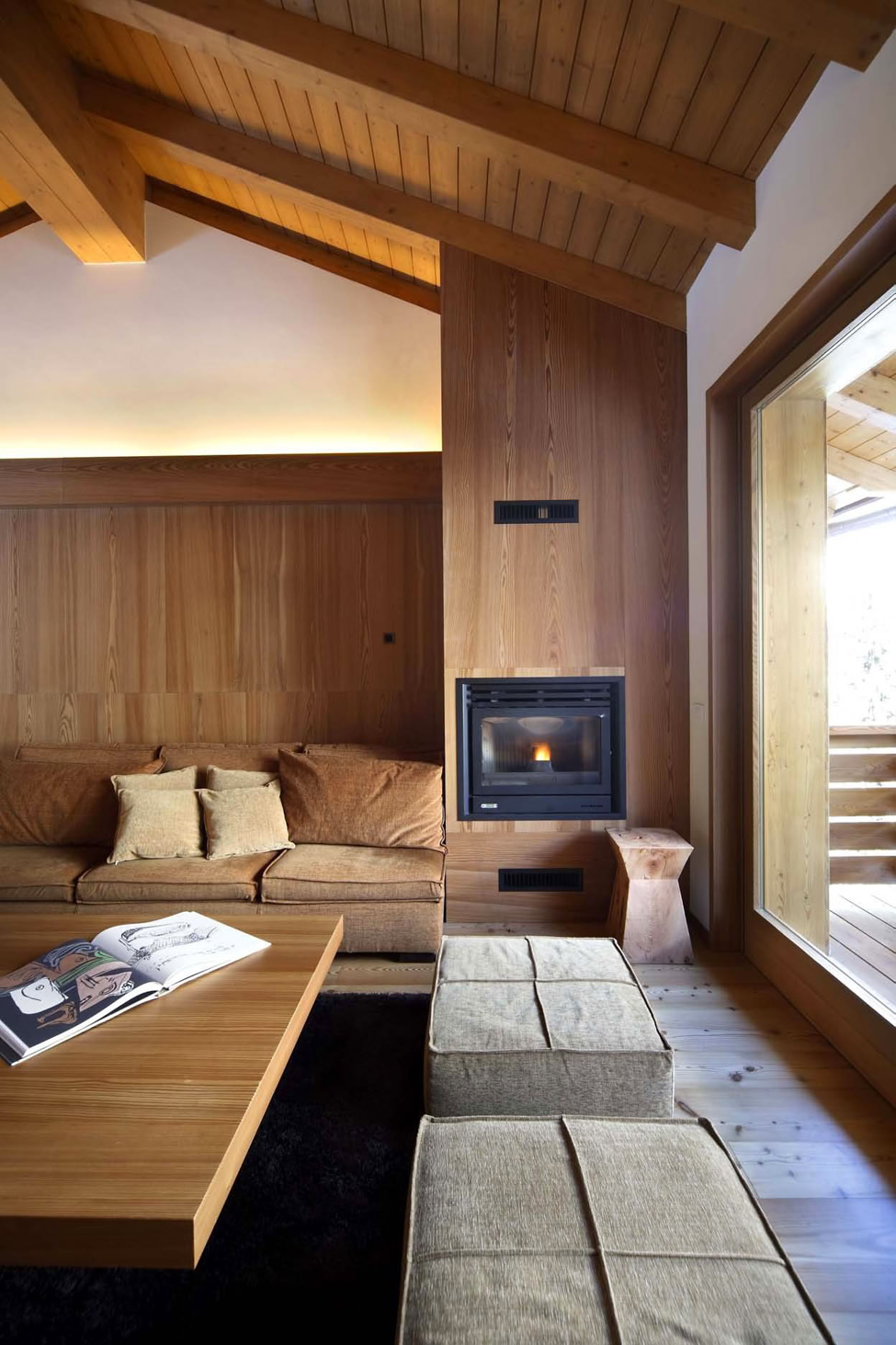 Modern Wood House by Studio Fanetti - Decoholic