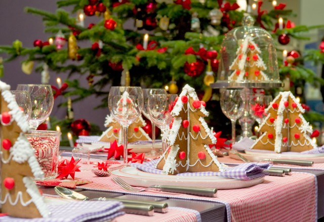 adorable christmas table decorations 12 ideas