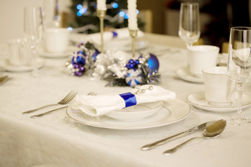 adorable blue and white christmas table decorations 14 ideas