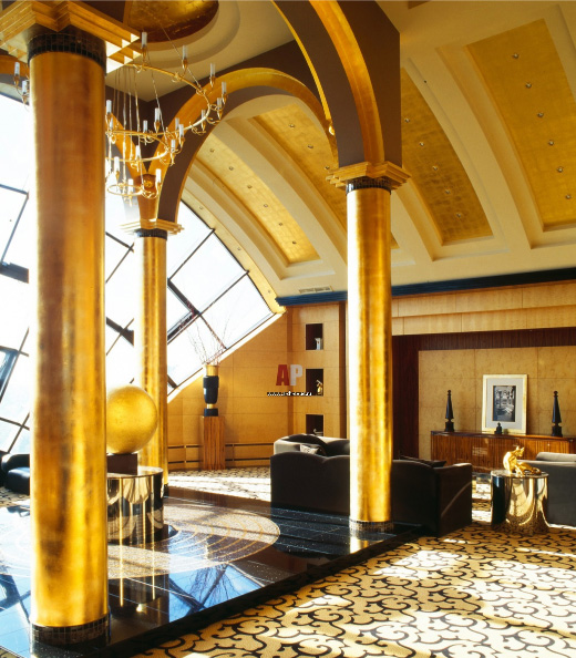 Luxury Gold Penthousehouse 3