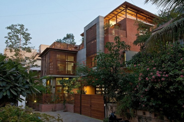 green house 9 by Hiren Patel Architects 