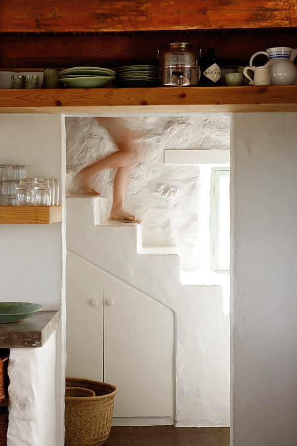 simple Stylish Stone Cottage 5 interiors