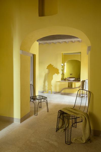 Luxurious Tuscan Interior Design 12