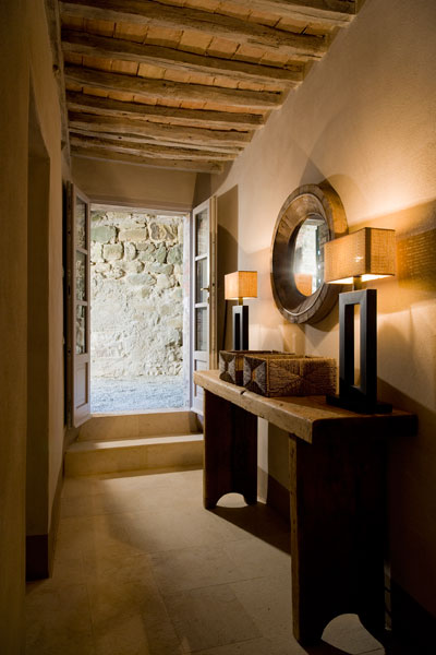 Luxurious Tuscan Interior Design 25