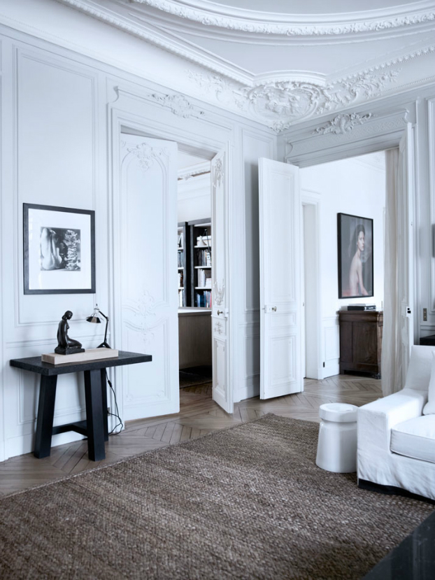 Historic Parisian Apartment with Contemporary Art 12