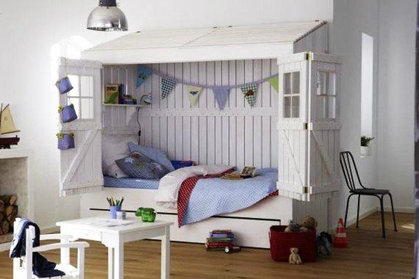 10 Fabulous Boys' House Beds 