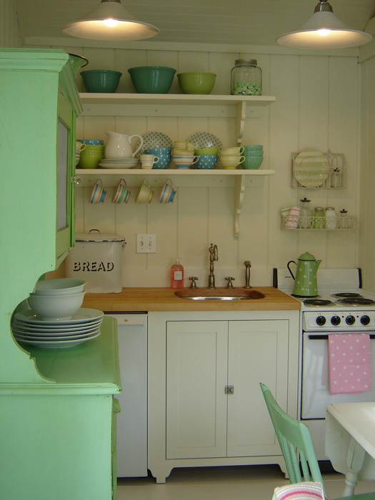 country kitchen design with little open shelves