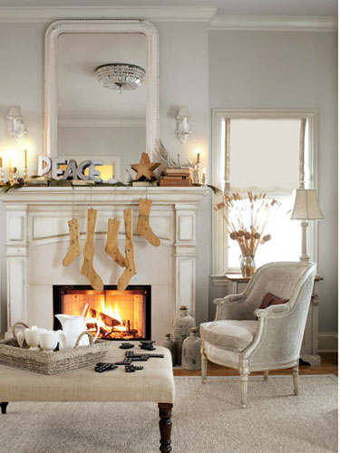 Christmas living room country decorating idea 15