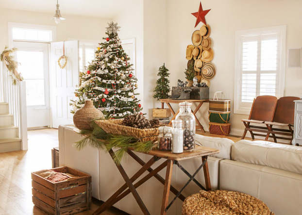 Christmas living room country decorating idea 22