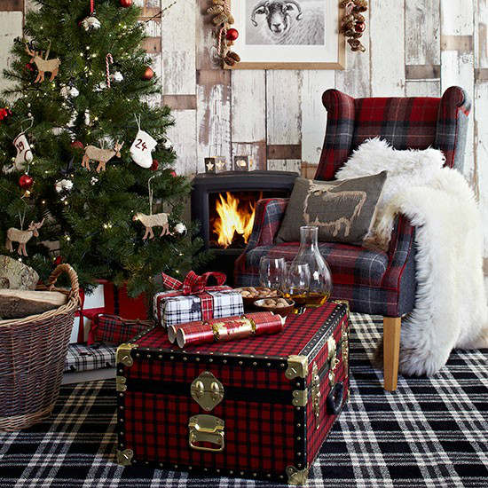 Christmas living room country decorating idea 3