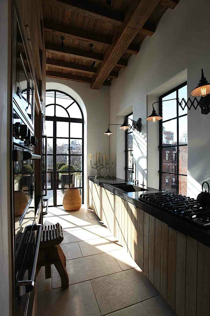 18 Best Galley Kitchen Designs   Inspiring decoration ideas ...