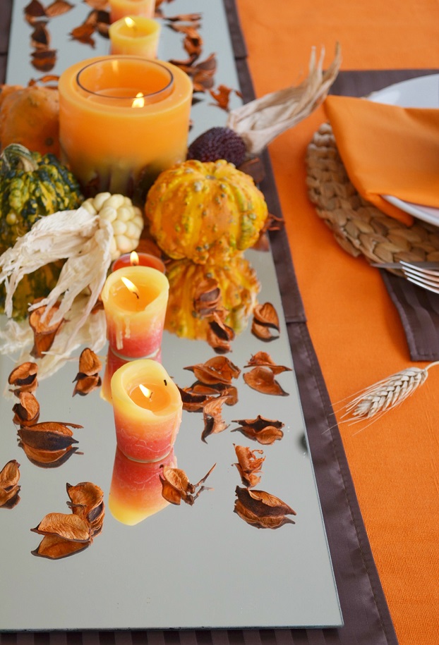 thanksgiving table decoration with mirror