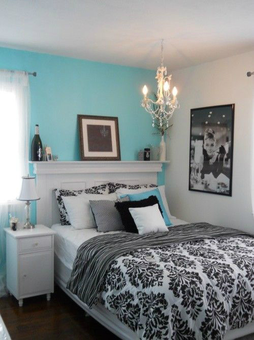 Tiffany black white bedroom color scheme
