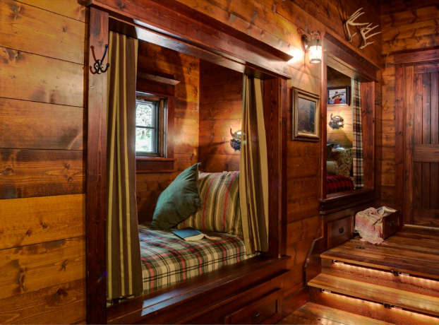 wood traditional rading nooks design cabin 5