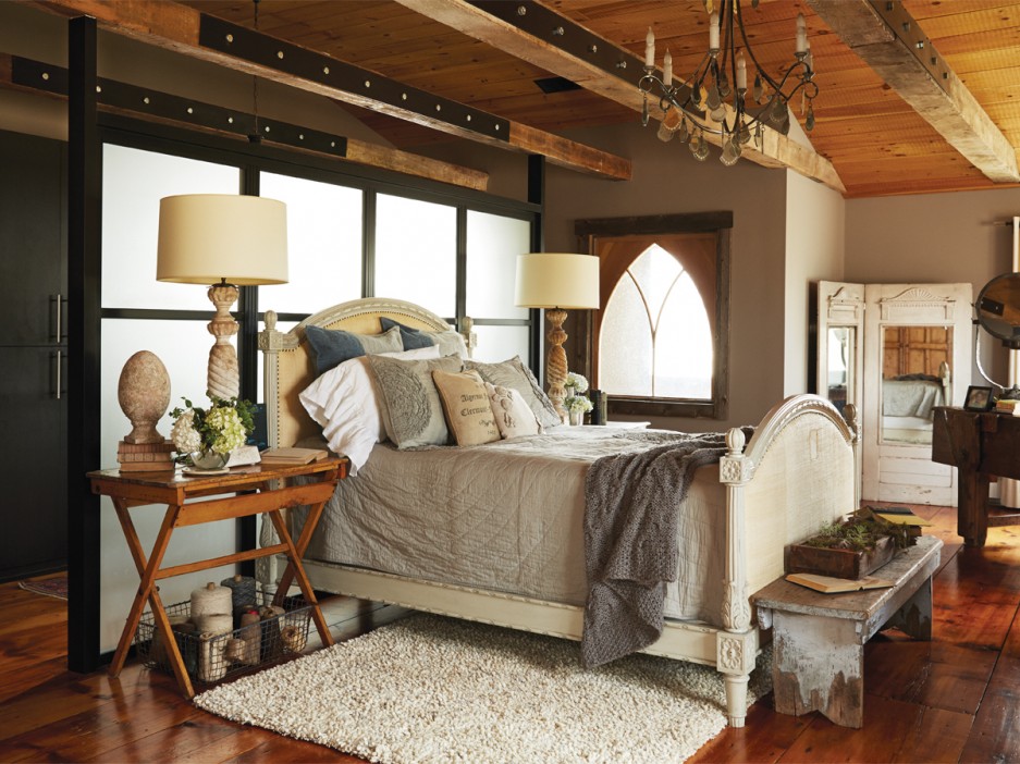Rustic & Industrial Home With A Very Particular Design Aesthetic 4