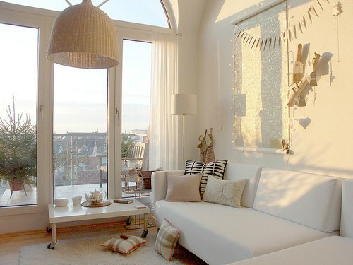 White Living Room Ideas 35