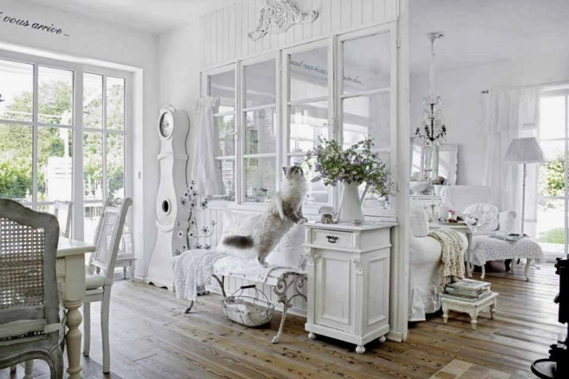 Shabby Chic Interior With Incredible Attention To Details 2
