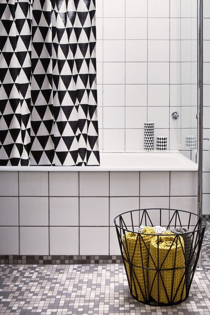 Black and White Shower Curtain - Triangle