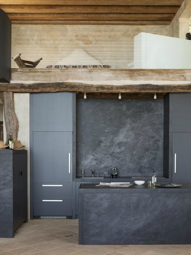 black kitchen design 30