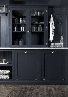 black kitchen design 53