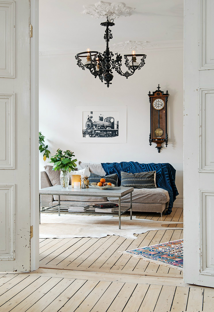 eclectic scandinavian home interior 10