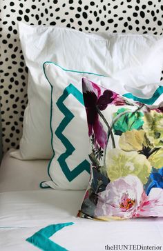 How To Mix Pillow Pattern To Enhance Your Decor 22