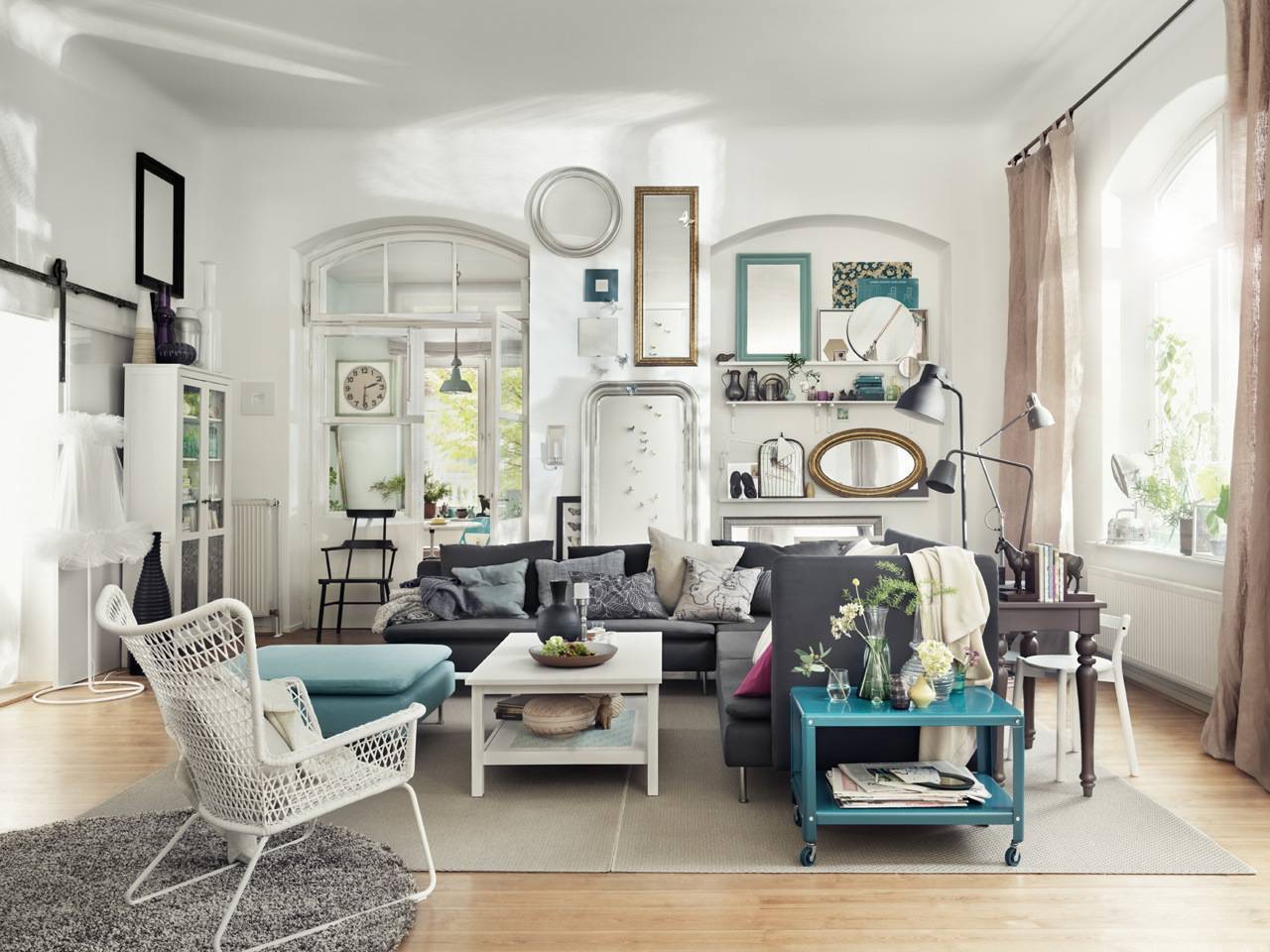 stylish eclectic living room decor