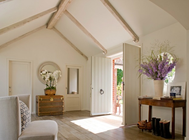Beautifully Decorated Country House In Sussex 3