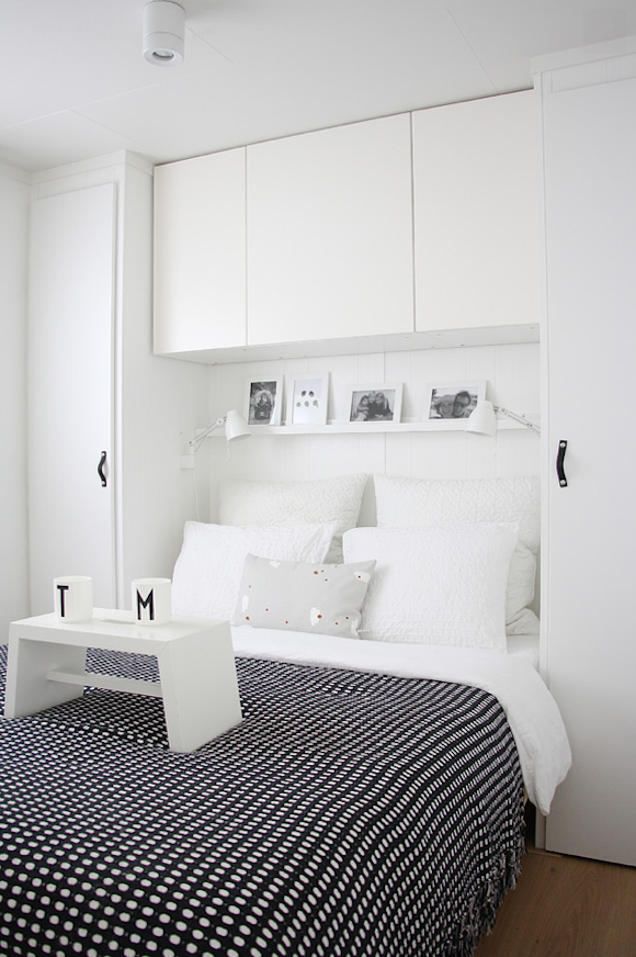 How to Make a Small Bedroom with Low Ceiling Look Larger and More Beautiful 
