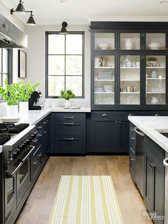  Inspired Black and White Kitchen Designs 8