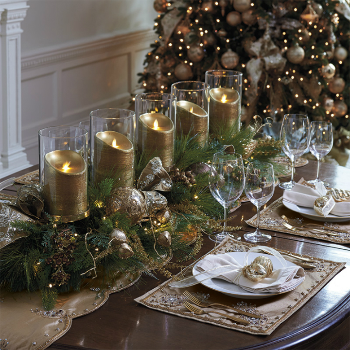 gold glamour Christmas dining table decoration