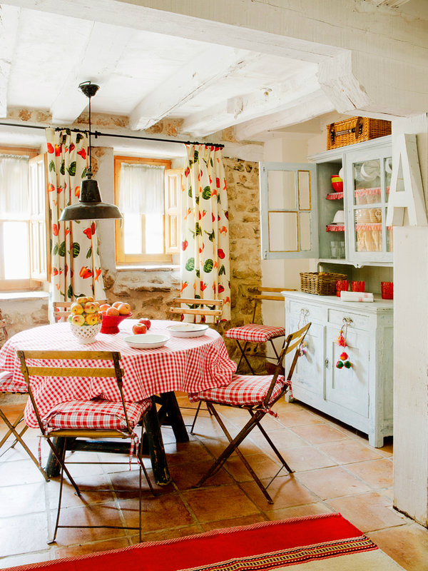 Colorful Rustic Cottage With Character 11
