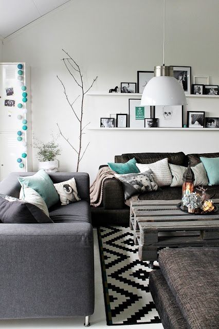 Black and White Living Room Idea 11