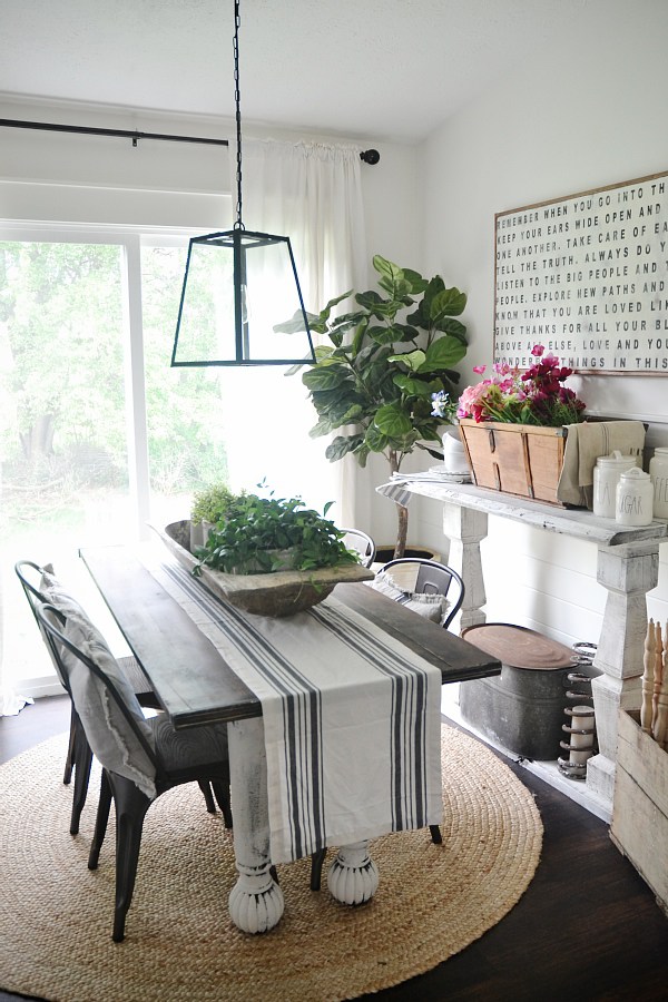 Liz Marie's Cozy Abode and its Creative Décor 11