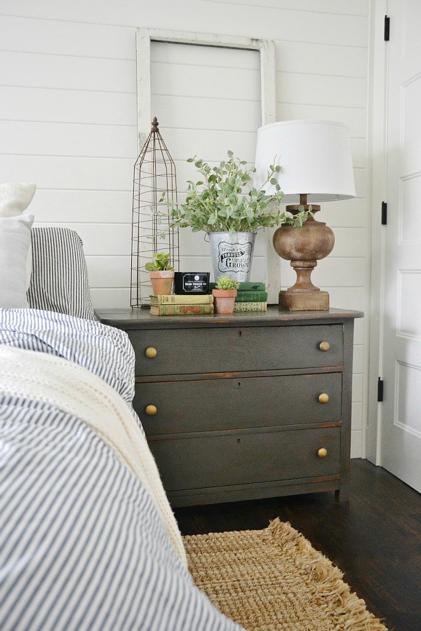 Liz Marie's Cozy Abode and its Creative Décor 21