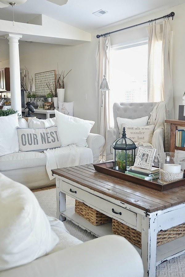 Liz Marie's Cozy Abode and its Creative Décor 