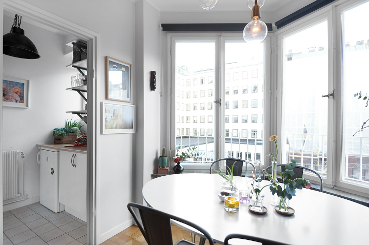 small gray scandinavian apartment 8