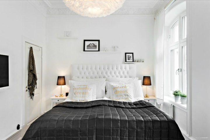 black and white small apartment decoration 5