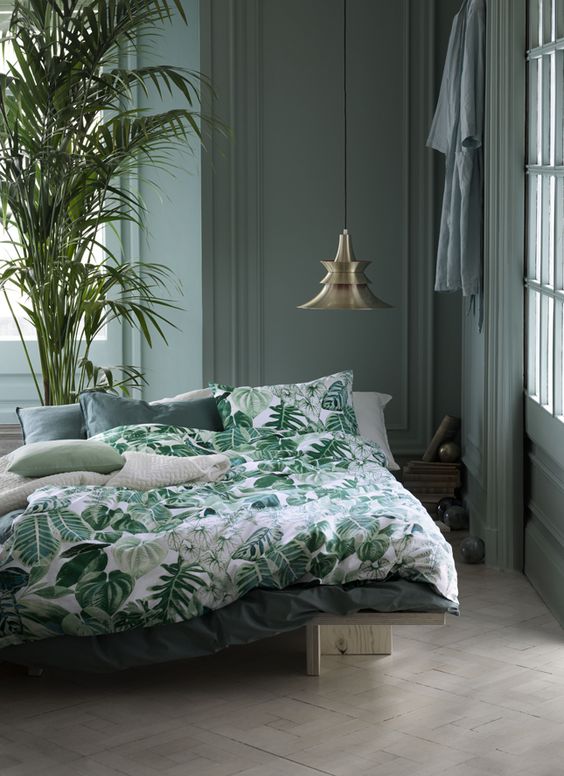 green bedroom design idea