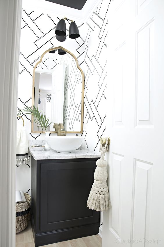 Bathroom Ideas With Gold Touches 39