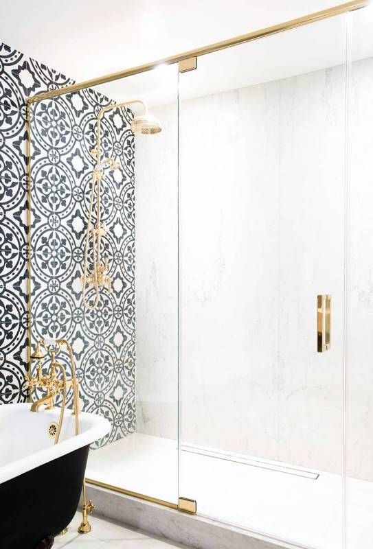 Bathroom Ideas With Gold Touches 40