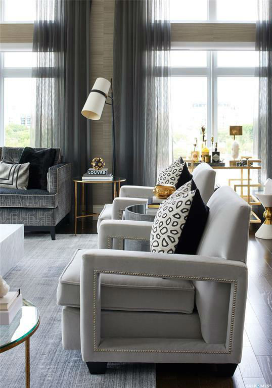 Glamorous Chic and Sophisticated Interiors 11